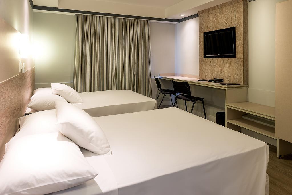 Hotel Kk Itu Extérieur photo