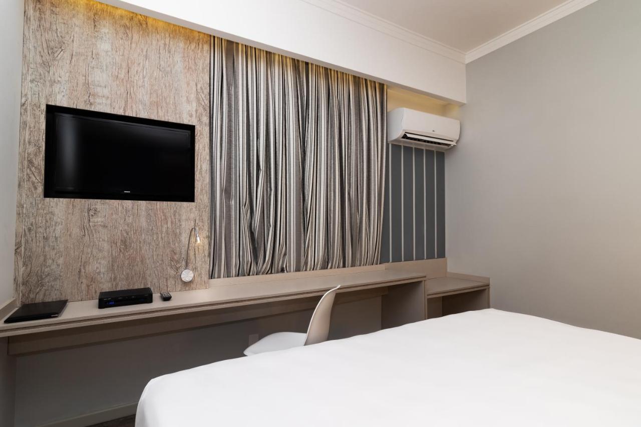 Hotel Kk Itu Extérieur photo